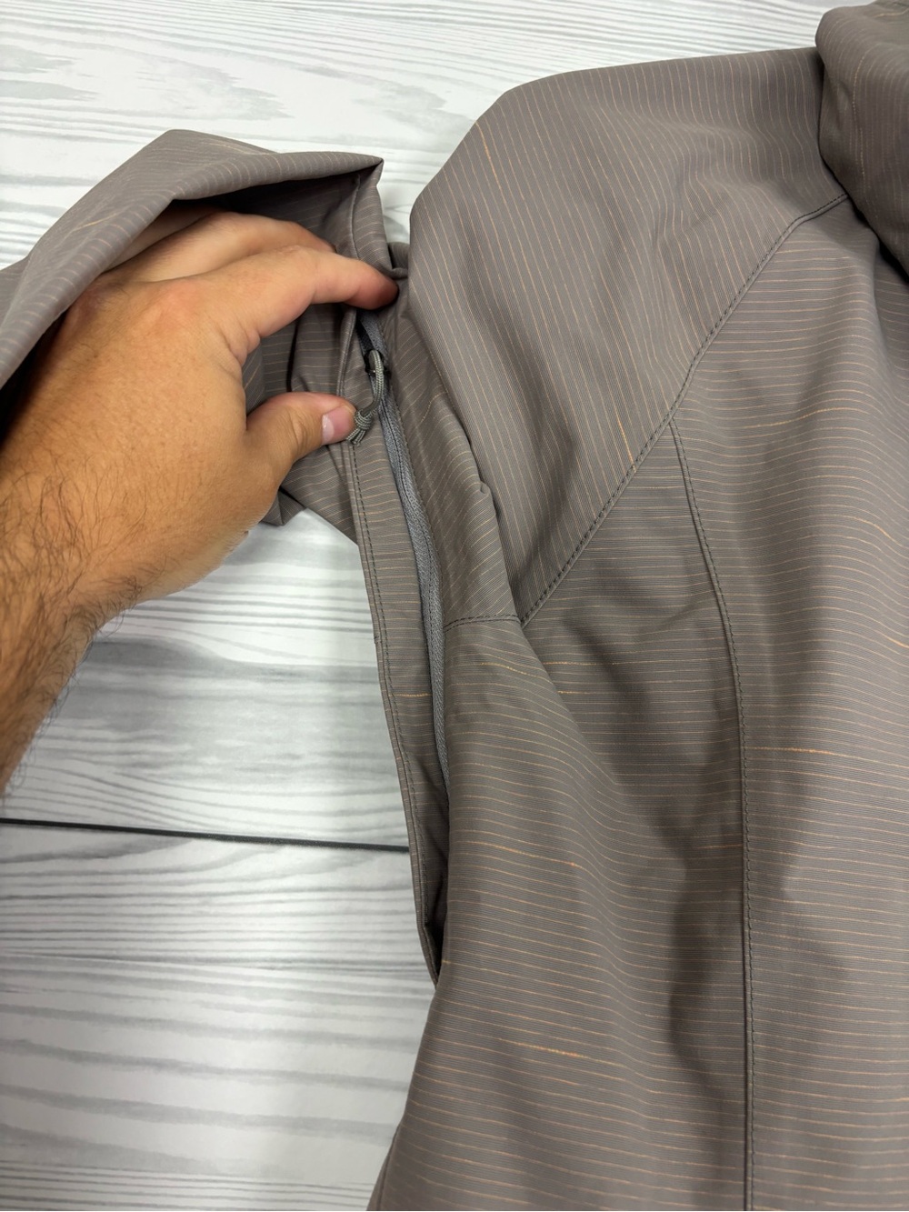 The North Face tan/gray stripe DryVent rain jacket size small - Picture 11 of 15